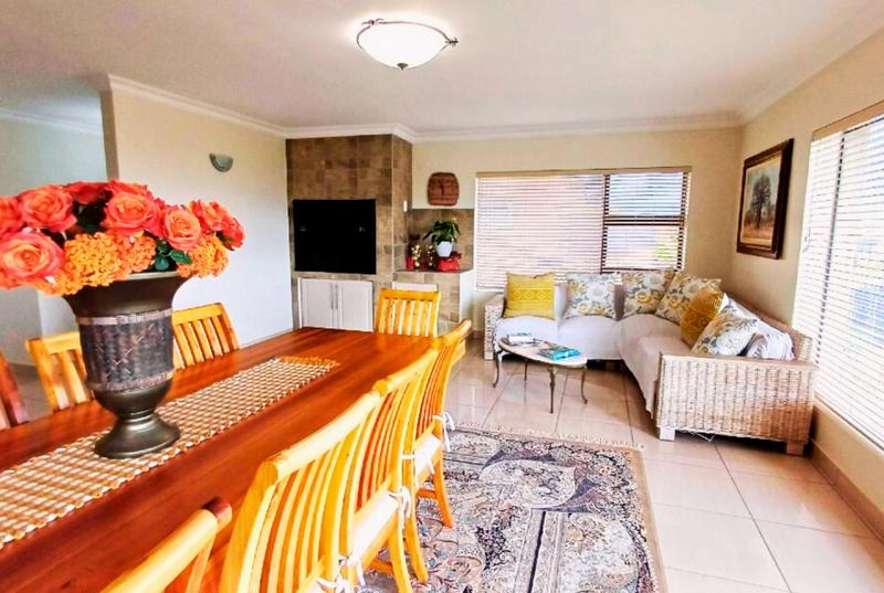4 Bedroom Property for Sale in Monte Christo Western Cape